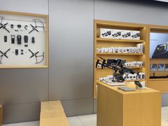 -DJI大疆(深圳华强北曼哈授权体验店)