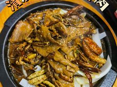 -枣玛露炭火烤肉脊骨锅
