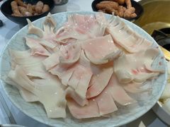 屠场黄喉-沸炉重庆老火锅(军事博物馆店)