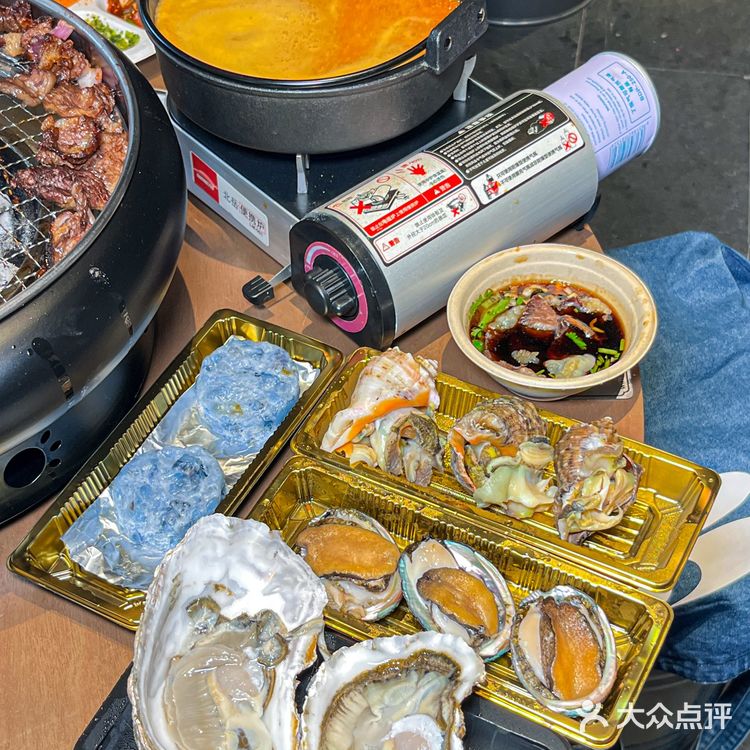 鞍山居民楼下的氛围感烤肉小店！好多新鲜玩意儿