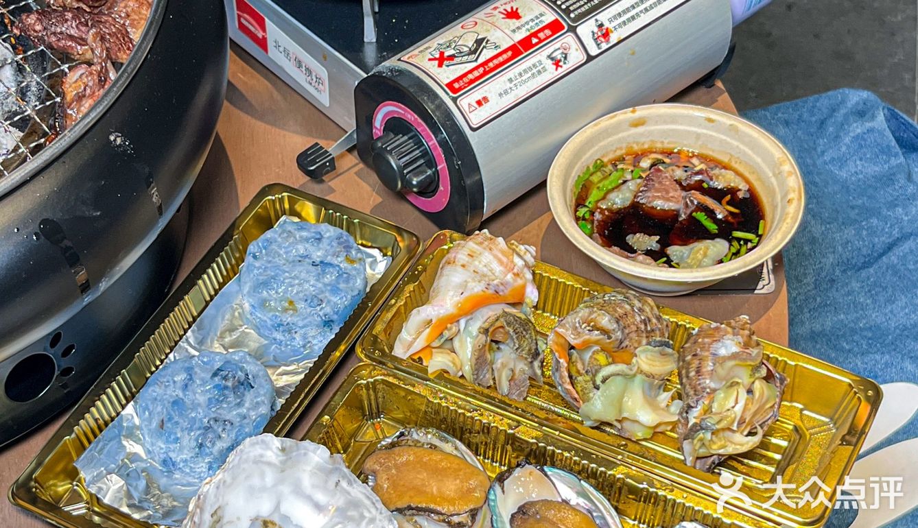 鞍山居民楼下的氛围感烤肉小店！好多新鲜玩意儿