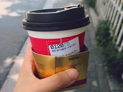 -85度C(生甜甜圈研究工坊·上海平凉店)