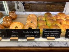 自家红豆抹茶面包-WHEAT&BAKER-麥(凯德来福士店)
