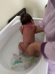 -爱陪伴一对一月子中心(融侨店)