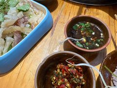 -苗阿哥酸汤牛肉火锅(体育场店)