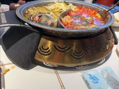 -阿瓦山寨·湘菜现炒·剁椒鱼头王(咸阳总店)