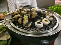 -围炉肉舍•炭烤活鳗•丹东海鲜烤肉(步行街店)