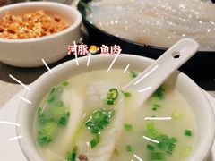 -海底捞火锅(群光广场店)