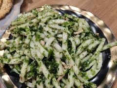 荠菜肉丝炒年糕-皆是厚切炸猪排·罗宋汤(大宁音乐广场店)