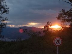-鬼笑石后山停车场