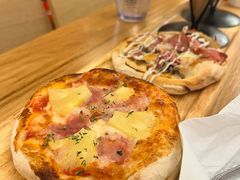 -城市大道红炉披萨烘焙坊