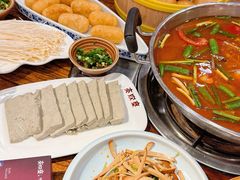 -亮欢寨酸汤鱼(沙冲路店)