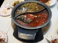 -阿瓦山寨·湘菜现炒·剁椒鱼头王(咸阳总店)