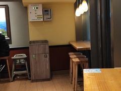 -The Habit Burger Grill 哈比特汉堡(爱琴海店)