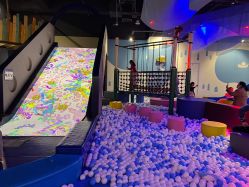 -幻贝家儿童乐园(苏州中心店)