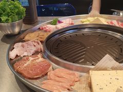 -哈哈碳都·牛肋条无限自助烤肉(台江万达店)