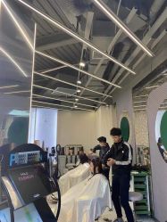 -PE SALON 