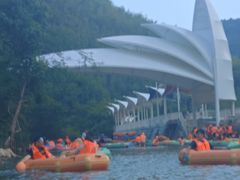 -雅鲁激流探险漂流