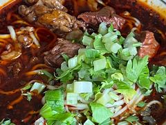大坨牛肉面-玉滋補