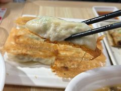 招牌锅贴-台北楚楚园馅饼粥(虹桥南丰城店)