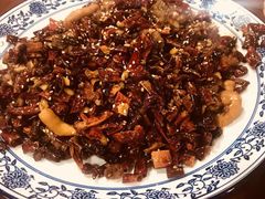 -黄桷树曹家私房菜(江与城店)
