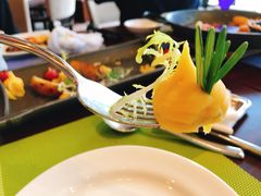 -香格里拉鱼跃地中海西餐厅·牛排披萨