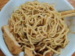 豆腐-松树干拌面店