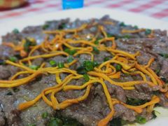 菜尖蒸牛腱-龙桥私厨·姜花菊花过桥鱼·顺德菜(容桂店)