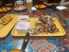 -乡村馕坑肉·烧烤·新疆菜·本地人更爱吃(阿勒泰首店)