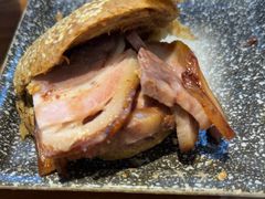 -老天桥酱肉烧饼夹肘子(天桥店)