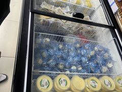 -正飞鲜奶(吐鲁番路店)