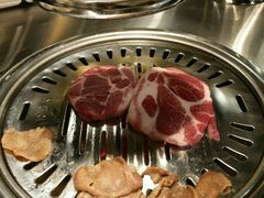 梅花肉-韩聚屋韩国烤肉餐厅(新北万达店)