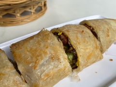 香肠蛋饼-弄堂咪道-饭香·面香·馄饨香(汇锦广场店)