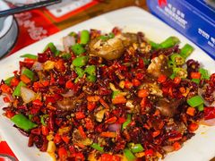 -李双猪·小龙虾·烧烤·羊肉煲(乐山店)