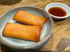 韭黄蟹粉春卷-蟹黄鱼·海派深夜面馆(巨鹿路店)