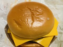 双层吉士汉堡-麦当劳(豫园店)