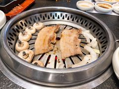-草家酱蟹炭火烤肉店(珲春南路一店)