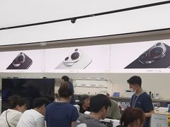-华为智能生活馆(上海中山公园龙之梦)
