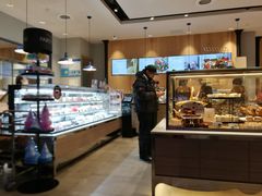 -巴黎贝甜(大宁国际商业广场店)