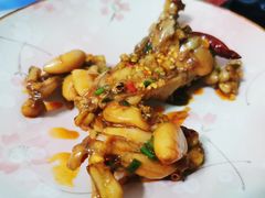 -蛙两只美蛙鱼头火锅(恒茂店)