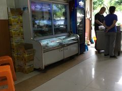 -红卫粉丝煲(艮塔东路店)