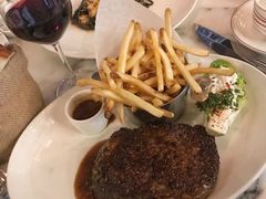 -db Bistro & Oyster Bar by Daniel Boulud(滨海湾金沙店)