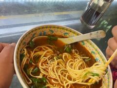 -金杨拉面王小吃面馆·牛三宝面·红烧牛肉粉