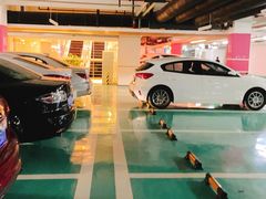 -龙湖天街-停车场