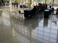 -上海跨国采购会展中心