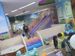 -孩子王(昆山招商花园城店)