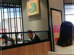 -渝是乎酸菜鱼·川渝小炒(新世界百货望京店)