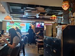 -大头虾越式风味餐厅(光明广场店)