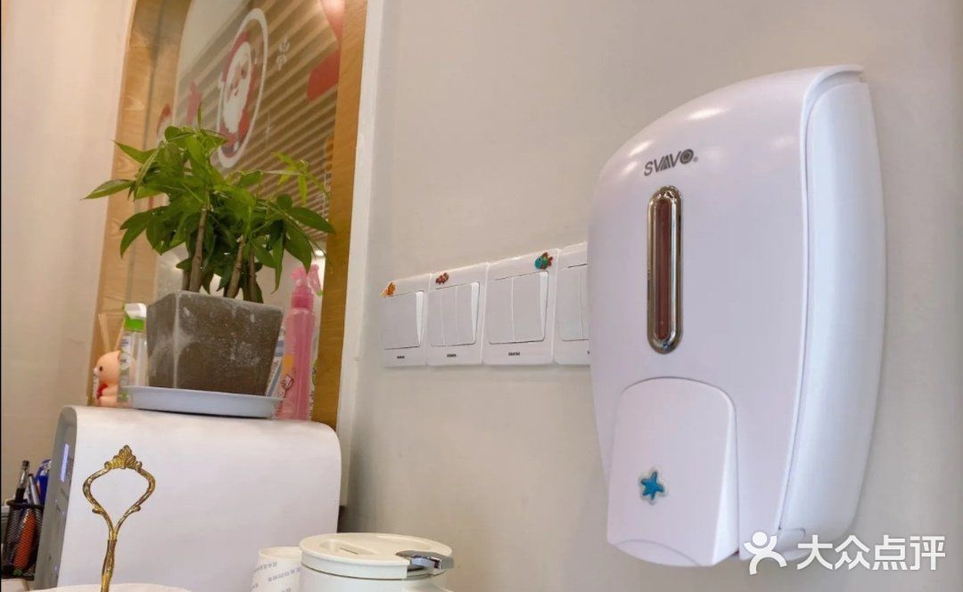 夏天来游泳啦！[调皮]