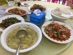 -湘里湘亲饭店(闸坡店)